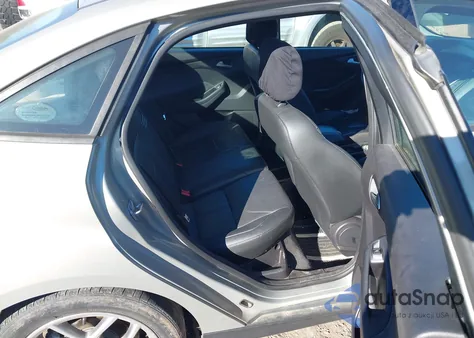 2015 Ford Focus Se from USA, damaged, VIN 1FADP3F28FL252647